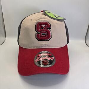 NC State Wolfpack Hat Zephyr Claspback Cap NWT Red Black College Cotton